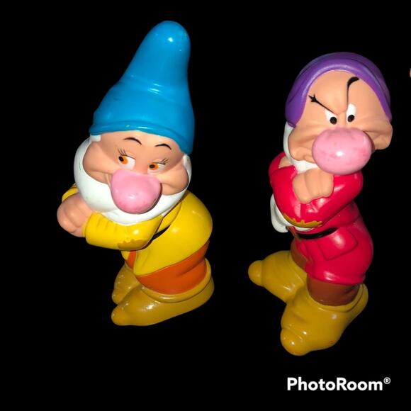 Disney’s Seven Drawfs Plastic Squish Figures - Picture 4 of 7